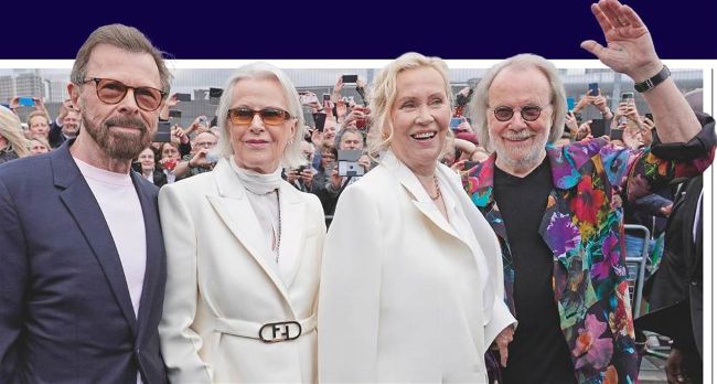 ABBA MAMMA MIA, HERE THEY GO AGAIN — CHEERED ON BY FAMOUS FANS | Hello ...