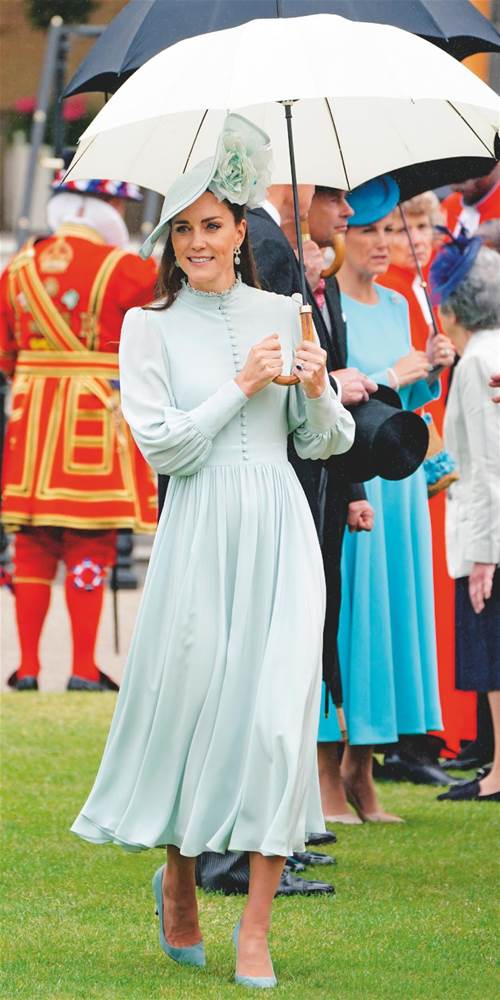 AS ROYALS PLAY HOST, IT’S FRIENDS REUNITED FOR THE DUCHESS OF CAMBRIDGE ...