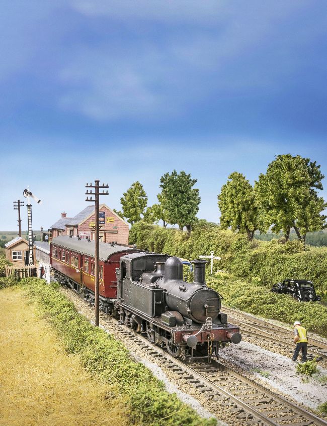 Field Model 10 ESSENTIAL TIPS FOR LIFELIKE FIELDS | Model Rail Summer 2022