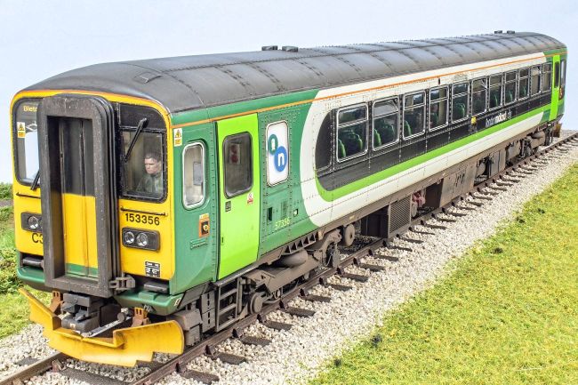 HOW TO CUSTOMISE A CLASS 153 | Model Rail March 2026