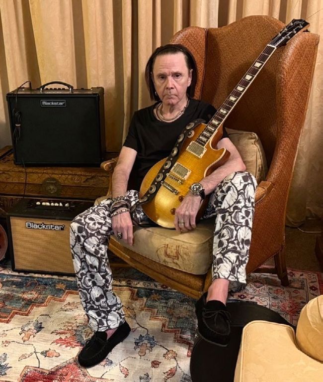 BRIAN ROBERTSON | Classic Rock April 2026