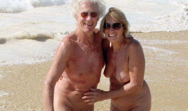 Nudist er va xotinning surati