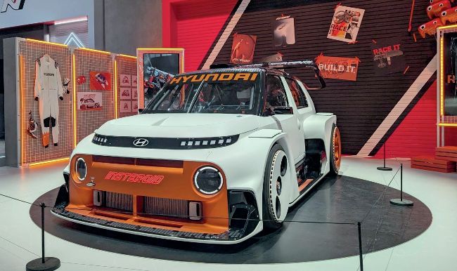 INSTER TURNS WILD ELECTRIC HOT HATCH ON STEROIDS | Autocar 9-Apr-2025