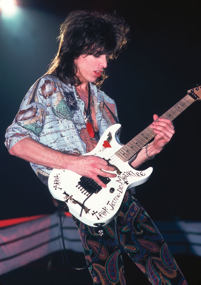 WARREN DeMARTINI | Pocketmags.com